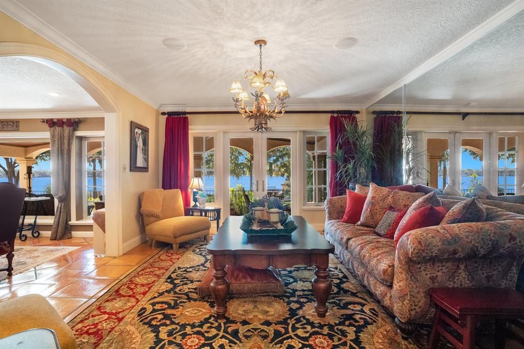 For Sale: $3,575,000 (4 beds, 4 baths, 4600 Square Feet)