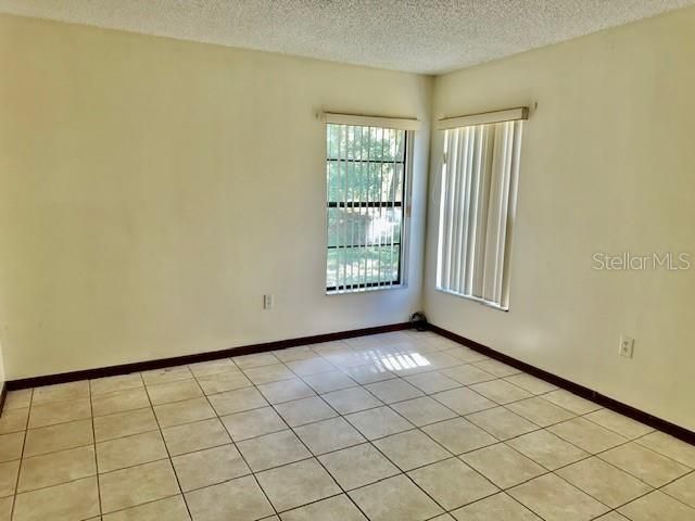 For Rent: $1,200 (2 beds, 2 baths, 949.5 Square Feet)