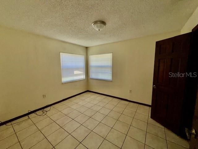 For Rent: $1,200 (2 beds, 2 baths, 949.5 Square Feet)