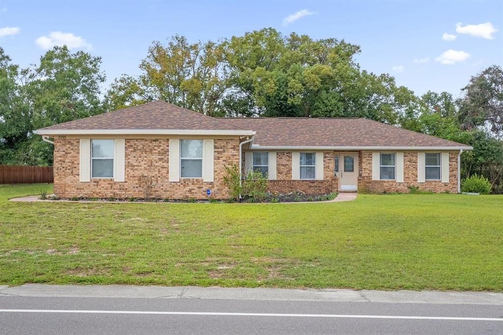 For Sale: $389,000 (3 beds, 2 baths, 2413 Square Feet)