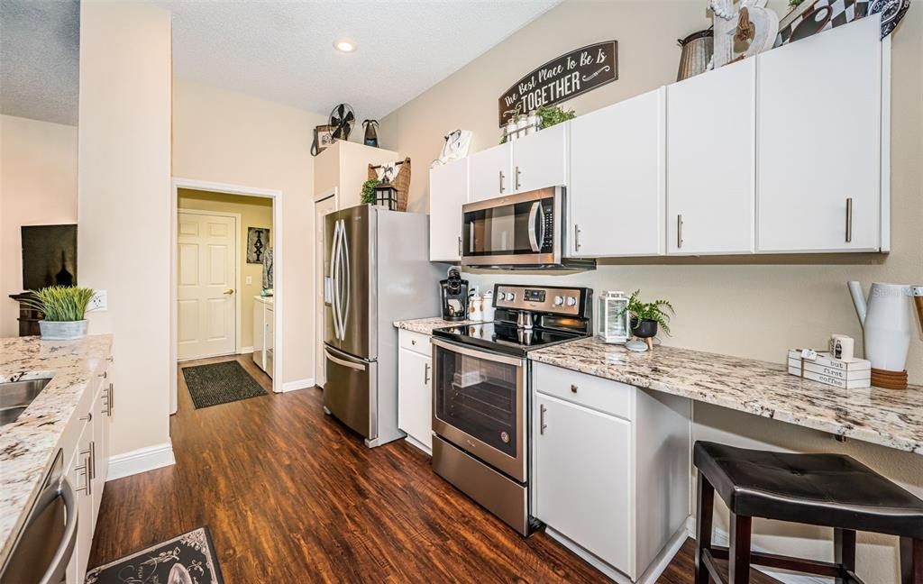 Active With Contract: $347,500 (2 beds, 2 baths, 1373 Square Feet)