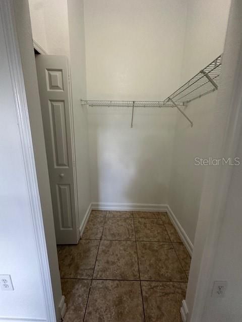 For Rent: $1,800 (2 beds, 2 baths, 1003 Square Feet)