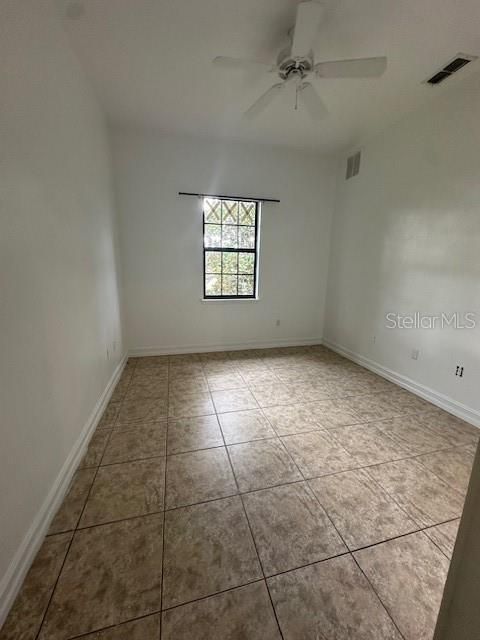 For Rent: $1,800 (2 beds, 2 baths, 1003 Square Feet)