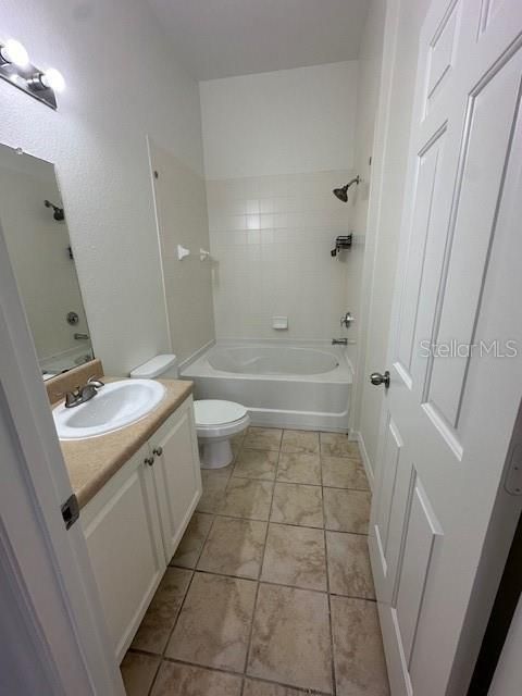 For Rent: $1,800 (2 beds, 2 baths, 1003 Square Feet)