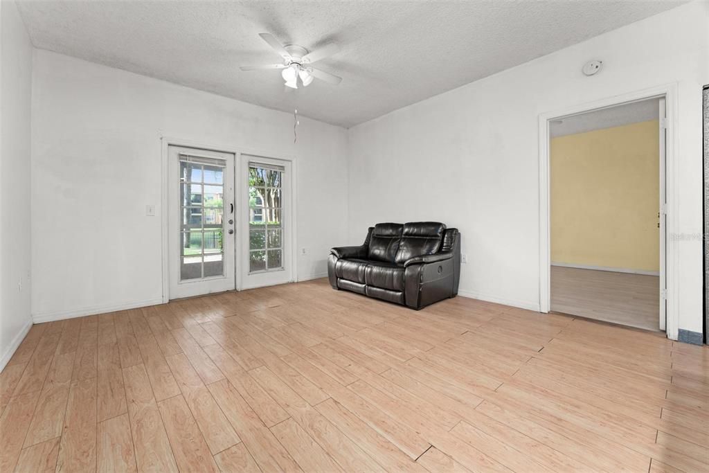 For Rent: $1,500 (1 beds, 1 baths, 632 Square Feet)