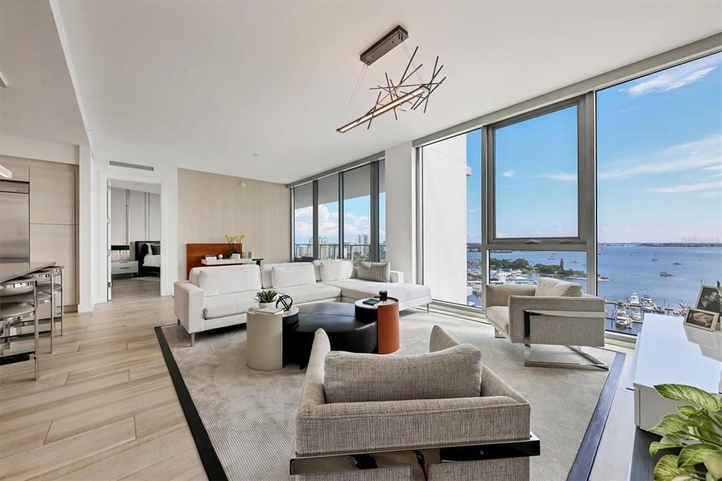 Active With Contract: $2,350,000 (2 beds, 2 baths, 1580 Square Feet)