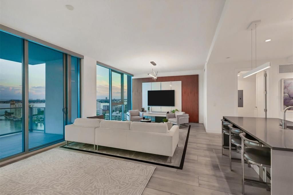 Active With Contract: $2,350,000 (2 beds, 2 baths, 1580 Square Feet)