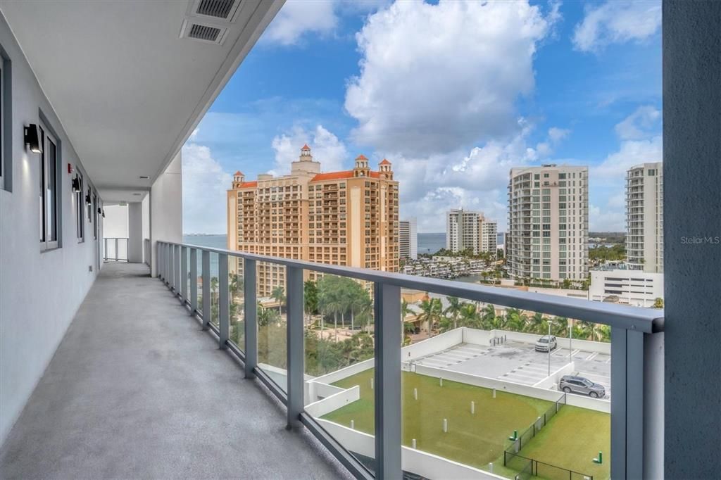 Active With Contract: $2,350,000 (2 beds, 2 baths, 1580 Square Feet)