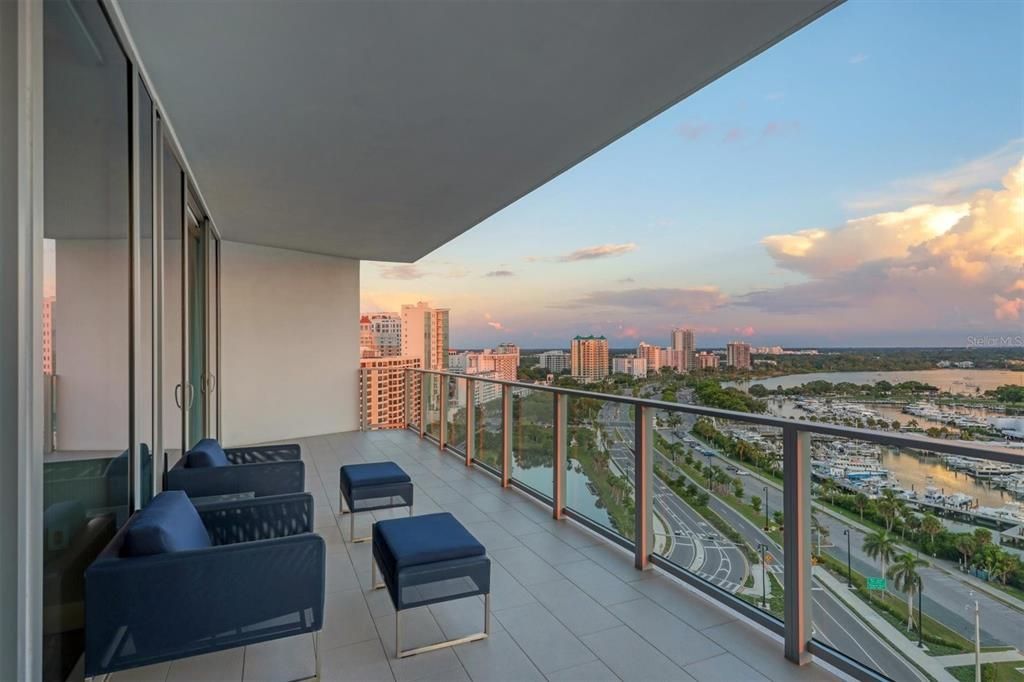 Active With Contract: $2,350,000 (2 beds, 2 baths, 1580 Square Feet)