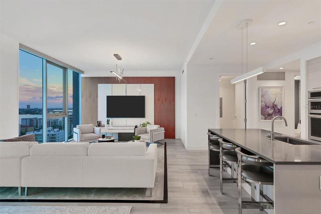 Active With Contract: $2,350,000 (2 beds, 2 baths, 1580 Square Feet)