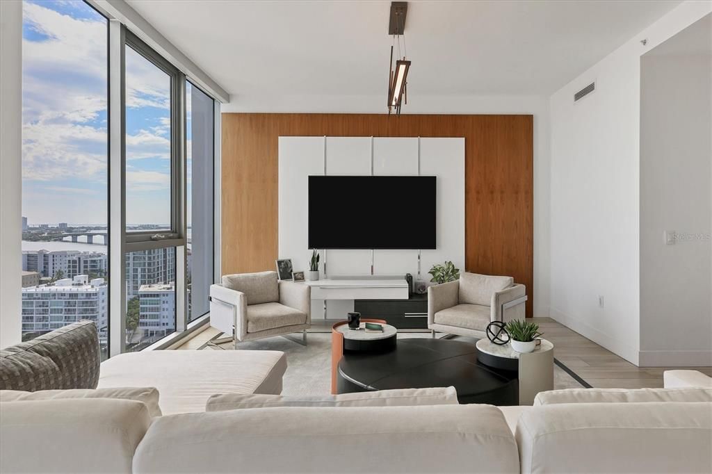 Active With Contract: $2,350,000 (2 beds, 2 baths, 1580 Square Feet)