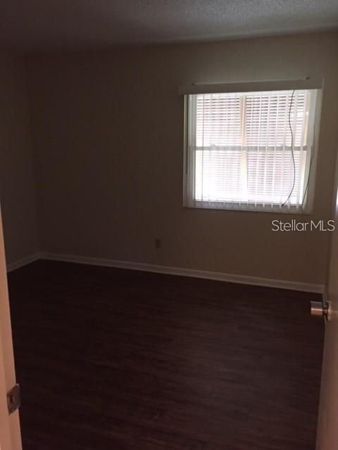 For Rent: $1,400 (2 beds, 2 baths, 897 Square Feet)