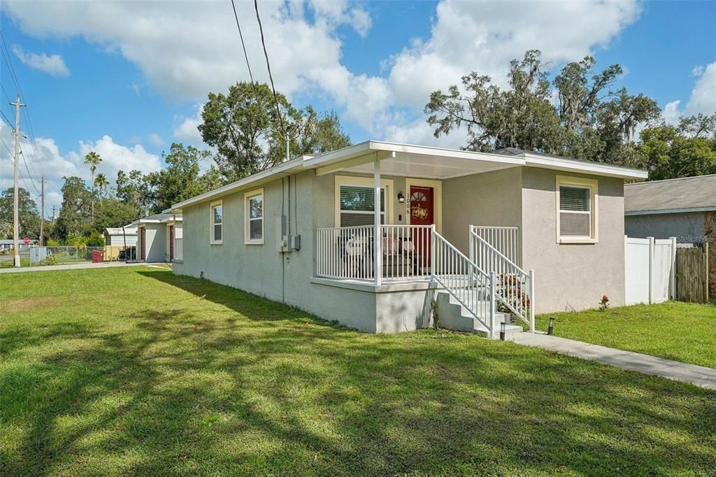 For Sale: $325,000 (3 beds, 2 baths, 1308 Square Feet)