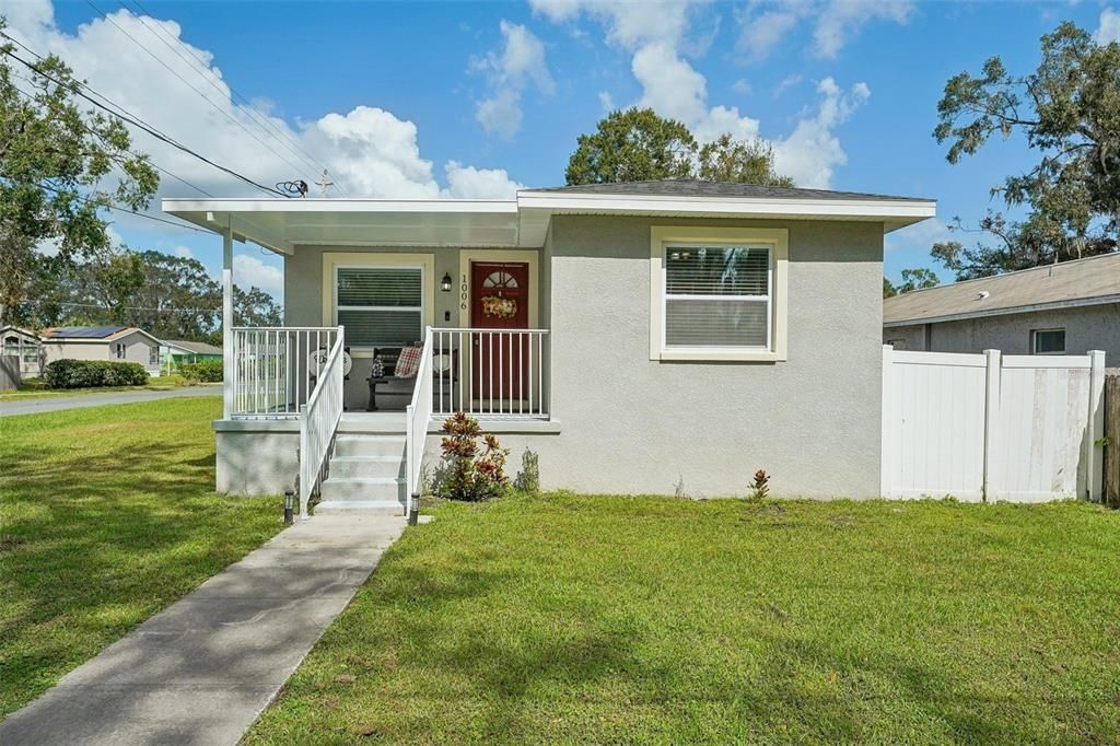 For Sale: $325,000 (3 beds, 2 baths, 1308 Square Feet)