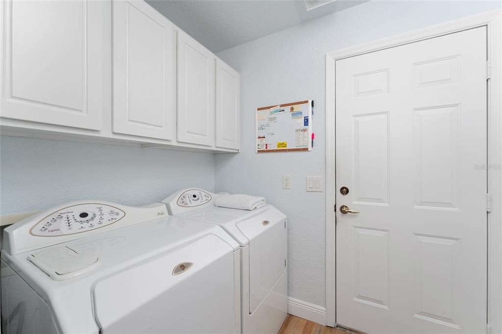 For Sale: $359,500 (3 beds, 2 baths, 1720 Square Feet)