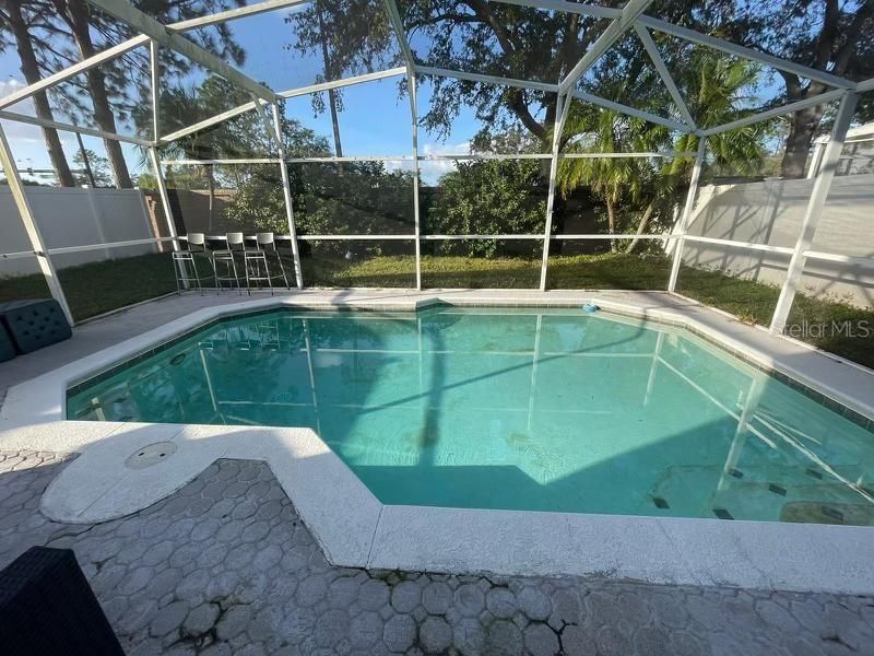 En Venta: $414,900 (4 camas, 2 baños, 1822 Pies cuadrados)