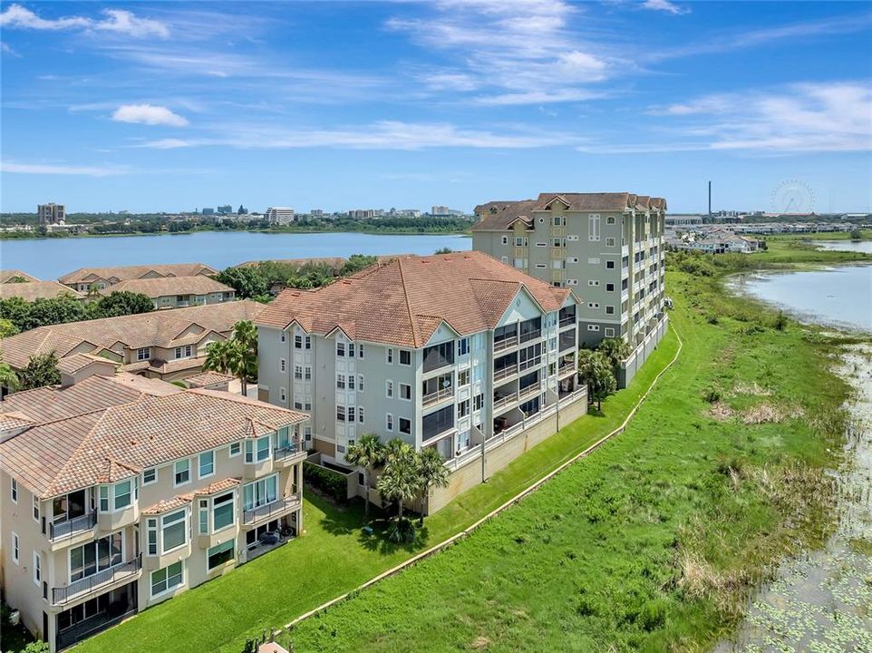 For Sale: $635,000 (3 beds, 2 baths, 2328 Square Feet)