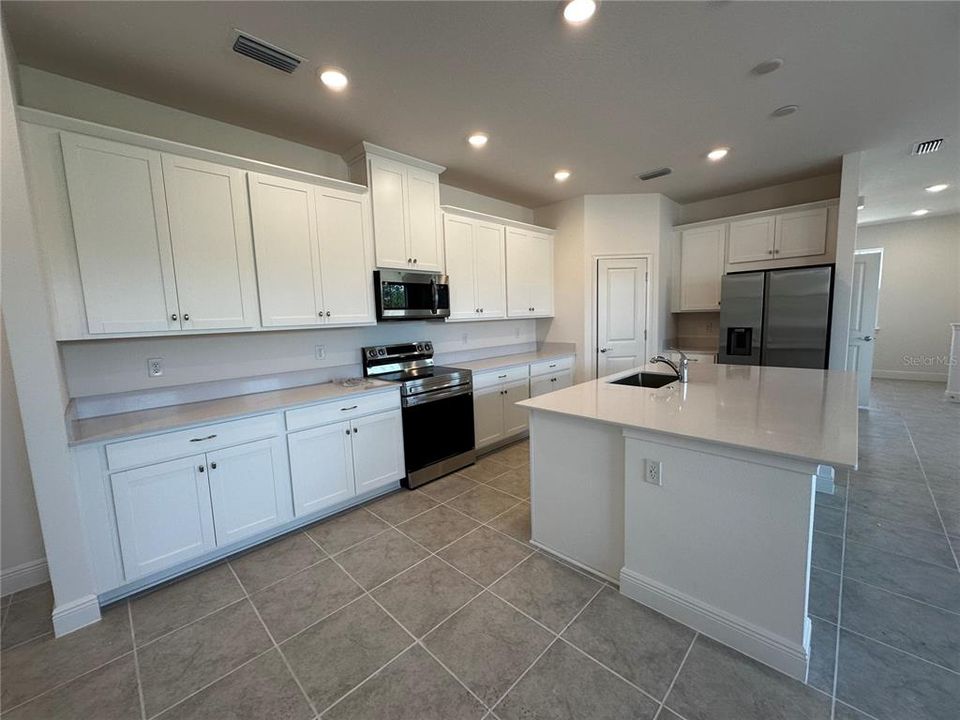 For Sale: $390,000 (4 beds, 2 baths, 2170 Square Feet)