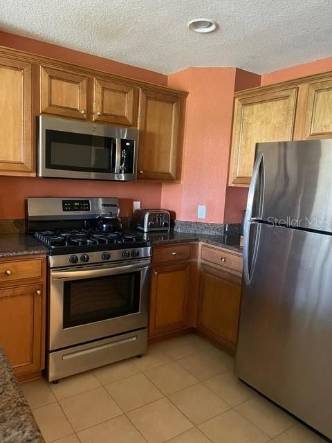 For Rent: $2,400 (3 beds, 2 baths, 1344 Square Feet)