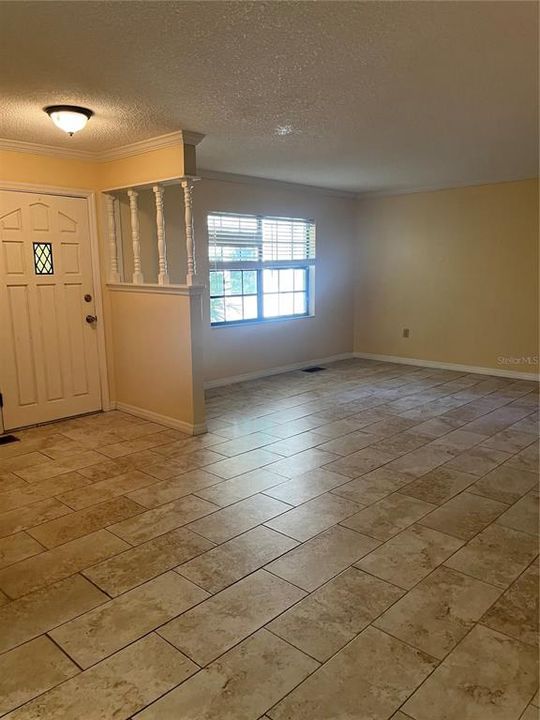 For Rent: $2,100 (3 beds, 1 baths, 1500 Square Feet)