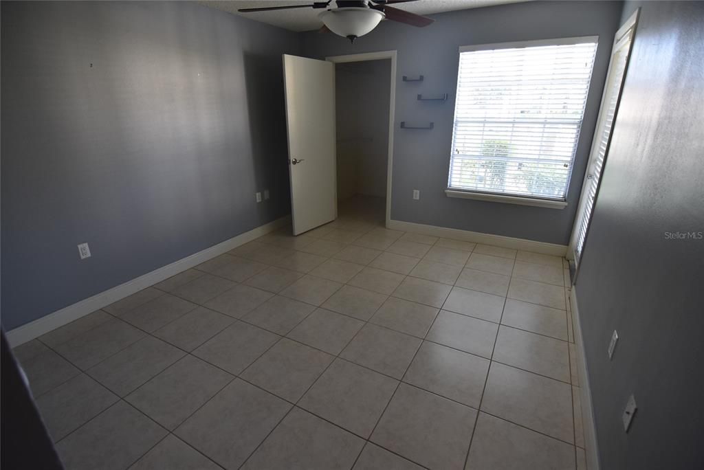 For Rent: $1,150 (1 beds, 1 baths, 660 Square Feet)