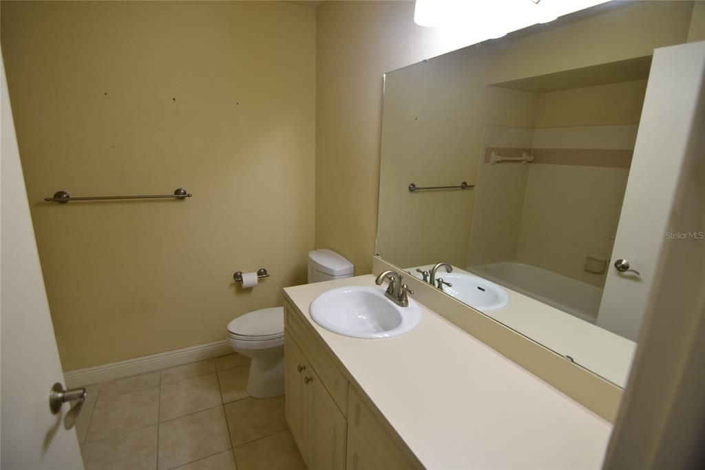 For Rent: $1,150 (1 beds, 1 baths, 660 Square Feet)