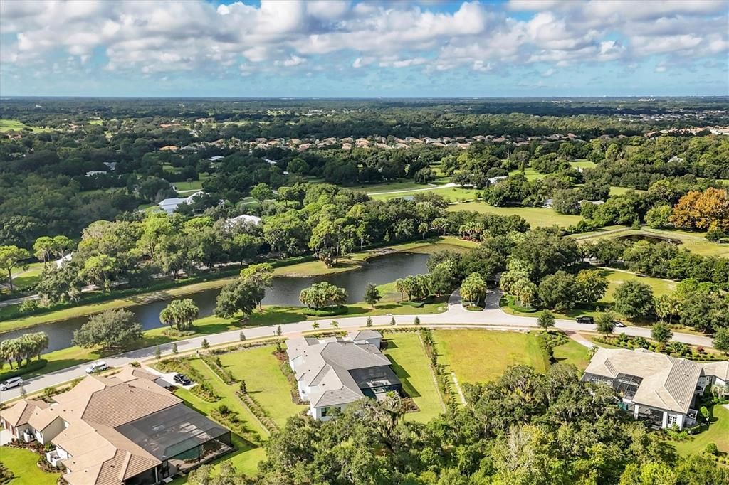 For Sale: $3,690,000 (4 beds, 4 baths, 3717 Square Feet)