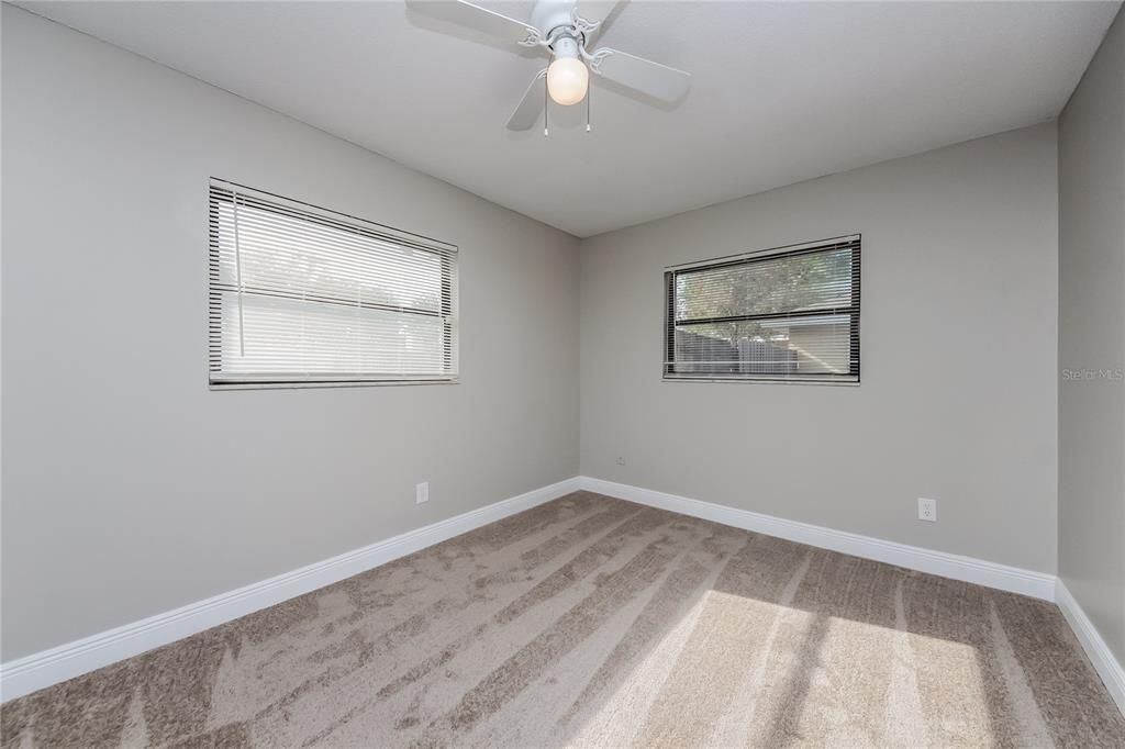 For Rent: $2,235 (4 beds, 2 baths, 1427 Square Feet)