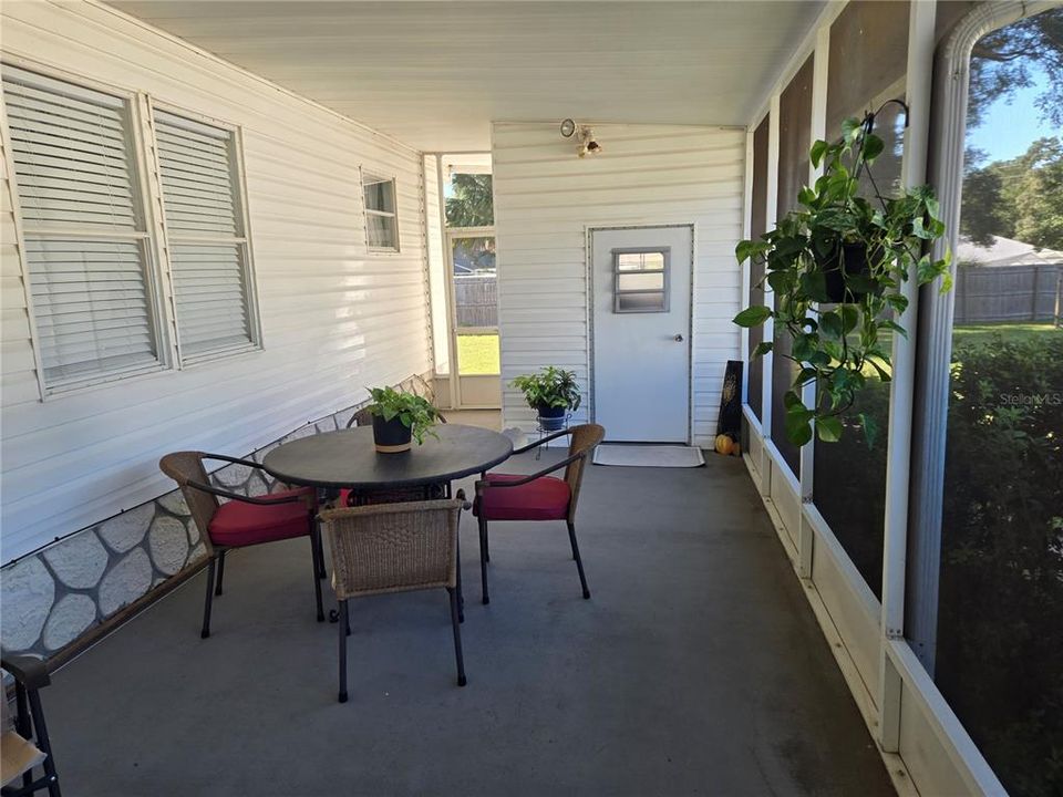 For Sale: $160,000 (3 beds, 2 baths, 1440 Square Feet)