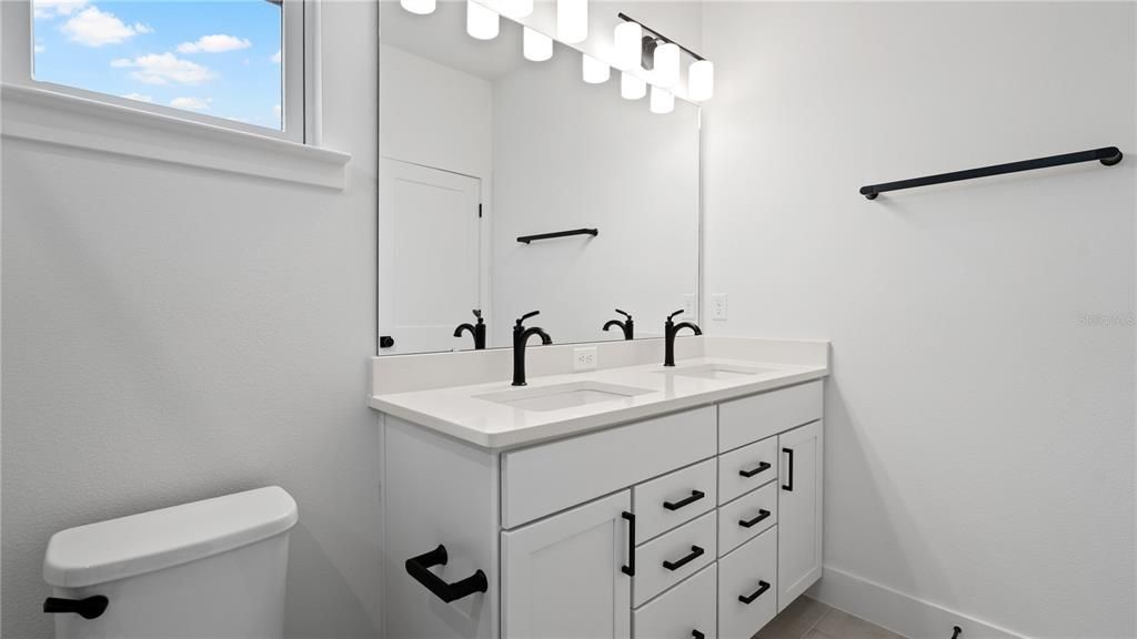 Primary Suite Bathroom