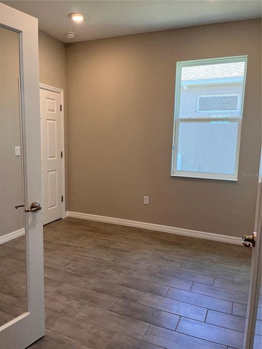 Active With Contract: $2,400 (2 beds, 2 baths, 1469 Square Feet)