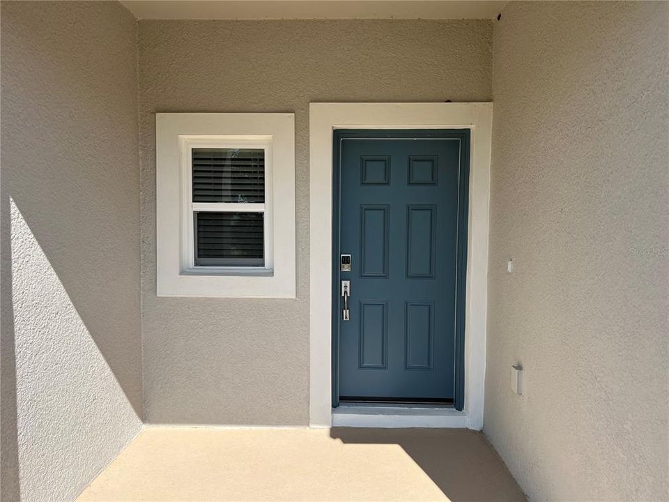 For Rent: $2,195 (3 beds, 2 baths, 1373 Square Feet)