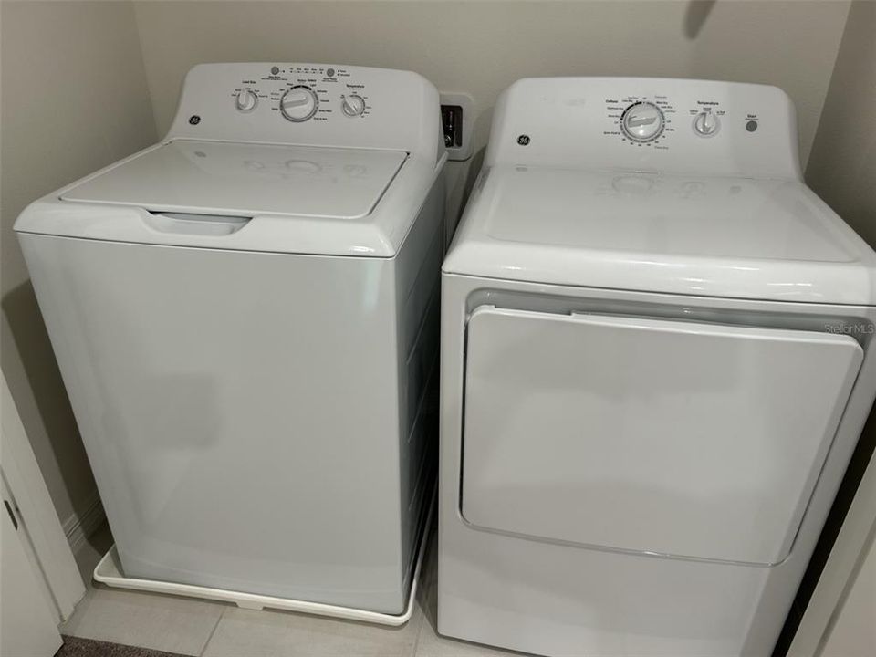 Washer & Dryer included