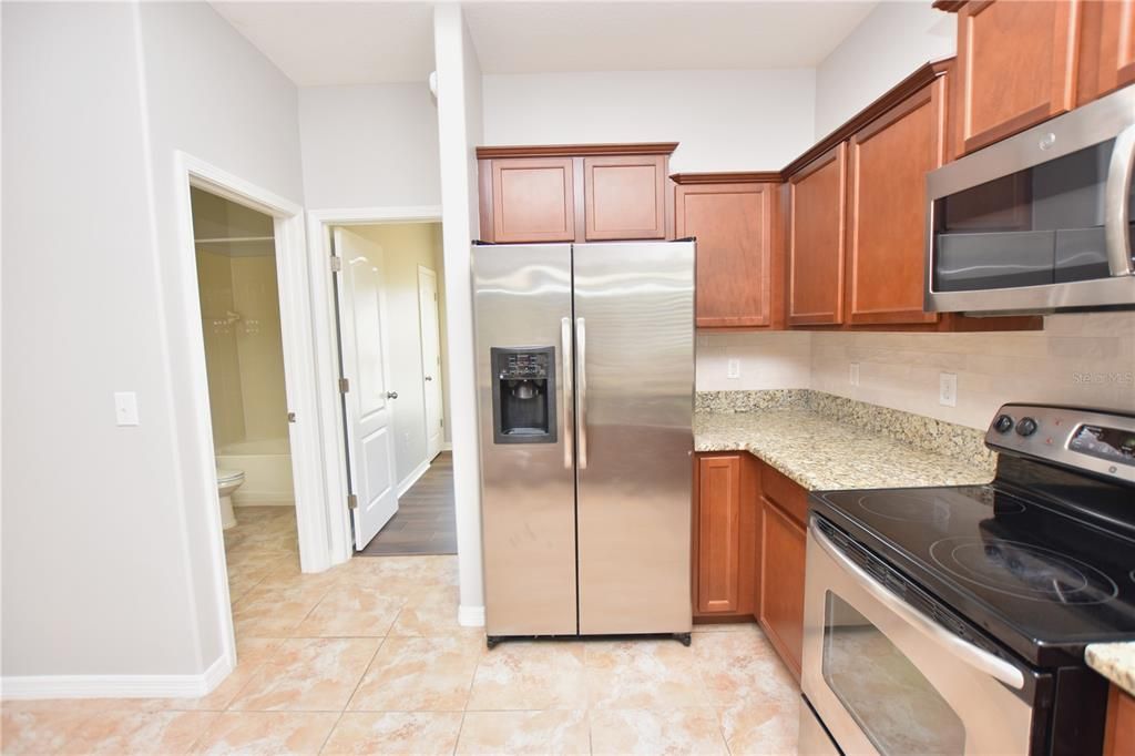 For Rent: $2,010 (4 beds, 3 baths, 1479 Square Feet)