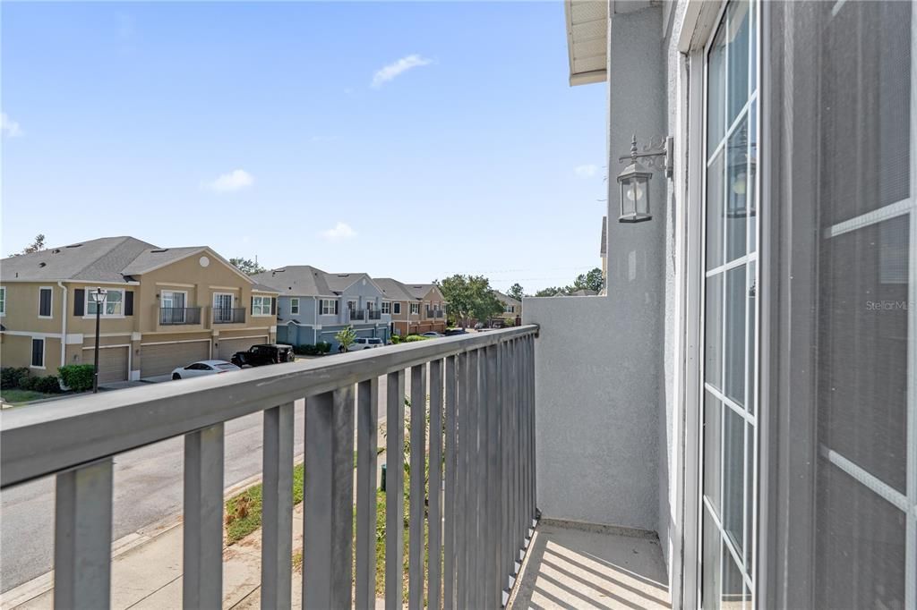 For Sale: $249,500 (2 beds, 2 baths, 1141 Square Feet)