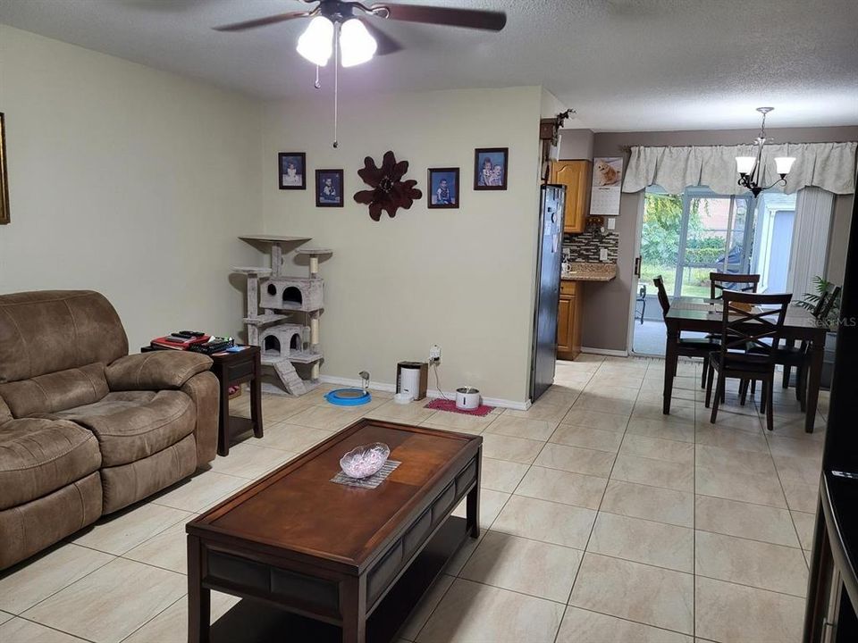 For Sale: $334,900 (3 beds, 2 baths, 1148 Square Feet)