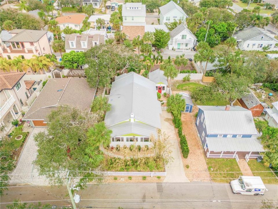 For Sale: $2,250,000 (3 beds, 2 baths, 2412 Square Feet)