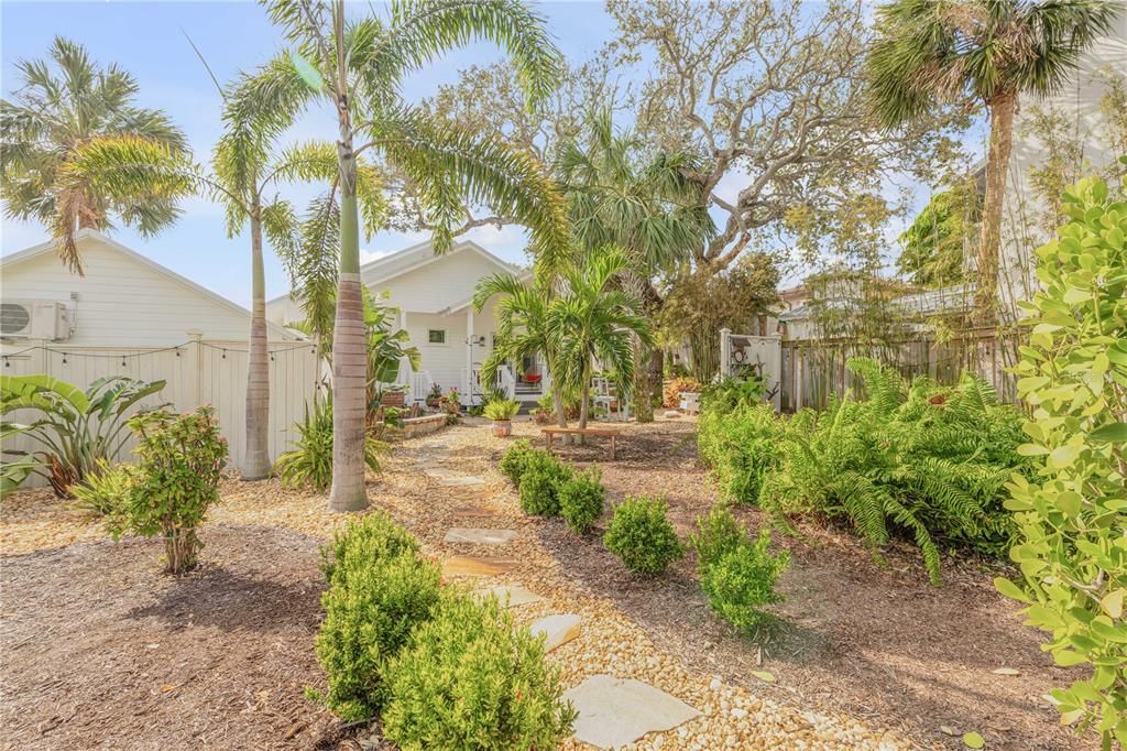 For Sale: $2,250,000 (3 beds, 2 baths, 2412 Square Feet)