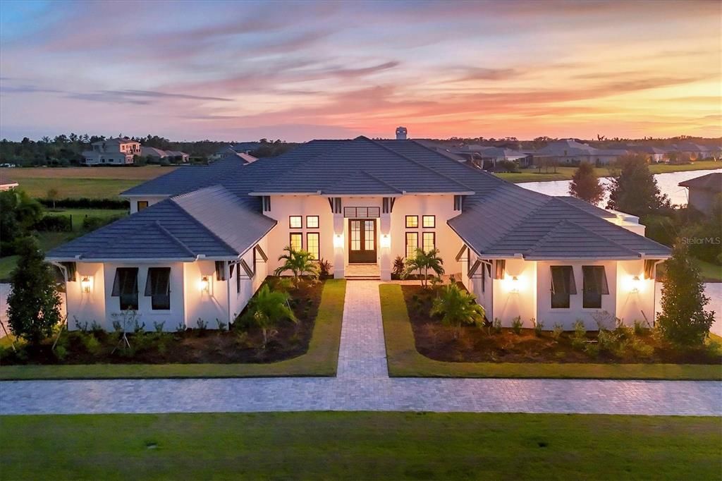 Recently Sold: $6,395,000 (4 beds, 4 baths, 5526 Square Feet)