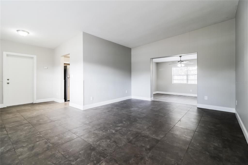 For Rent: $2,240 (3 beds, 2 baths, 1363 Square Feet)