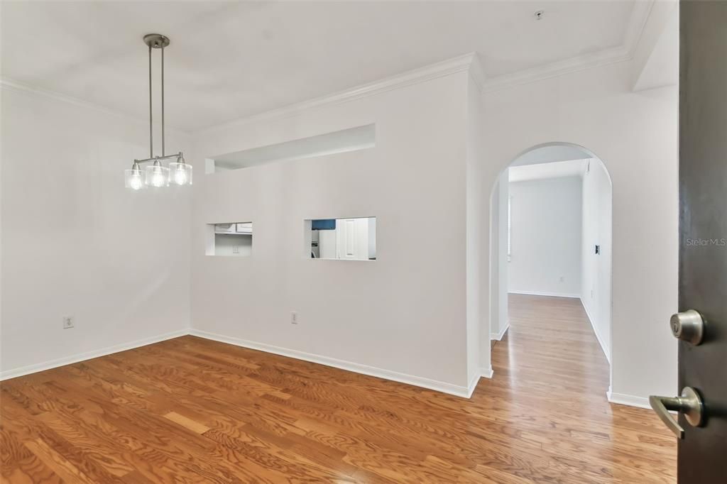 Entry way/ Dining Room