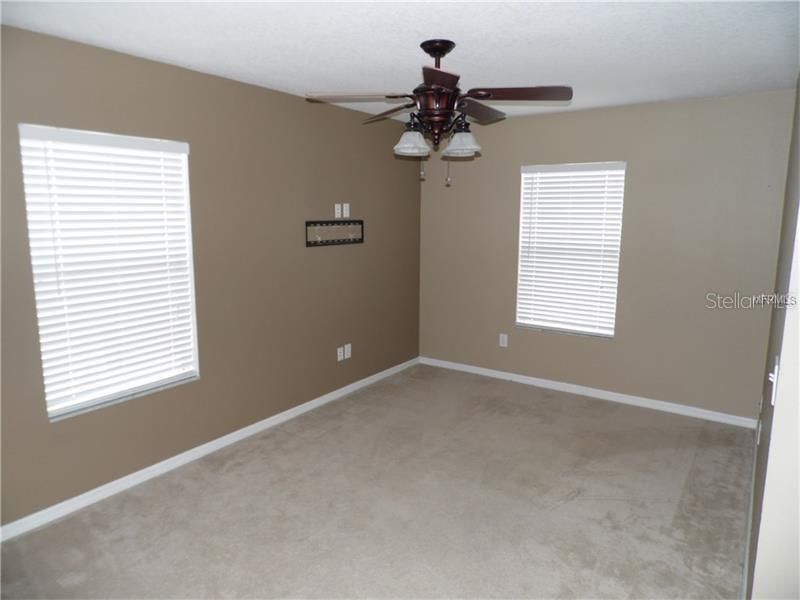 For Rent: $2,100 (2 beds, 2 baths, 1806 Square Feet)