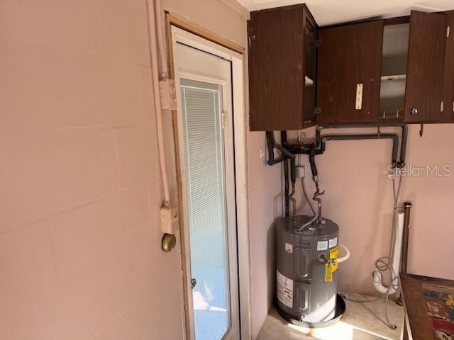 Door from Laundry Room to carport.