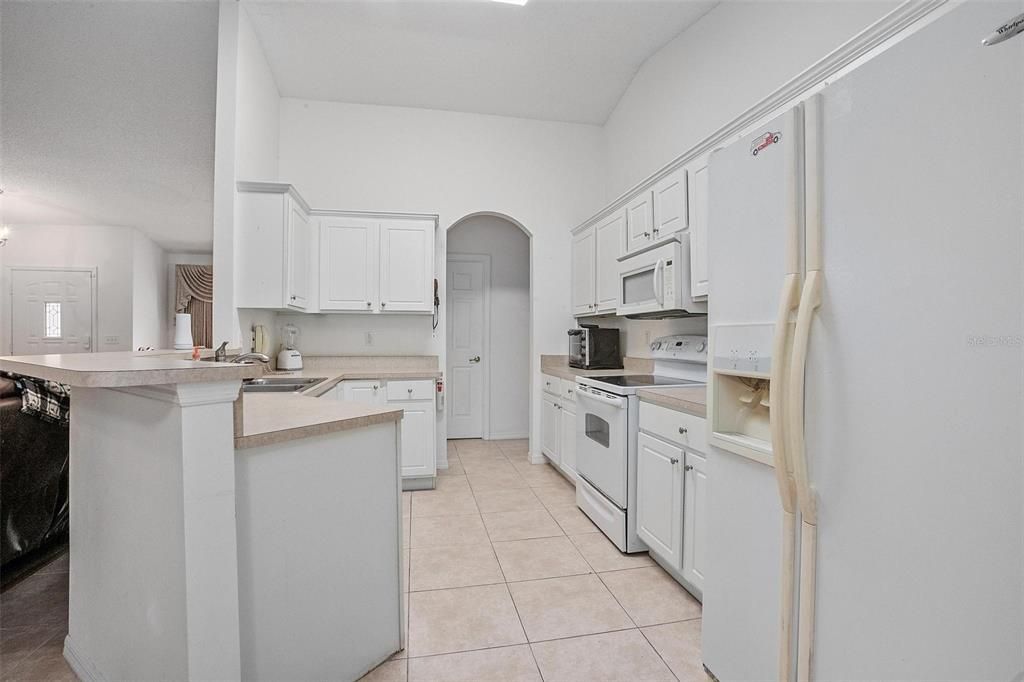 For Sale: $299,900 (3 beds, 2 baths, 1544 Square Feet)