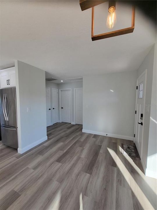 For Sale: $459,000 (2 beds, 1 baths, 1233 Square Feet)