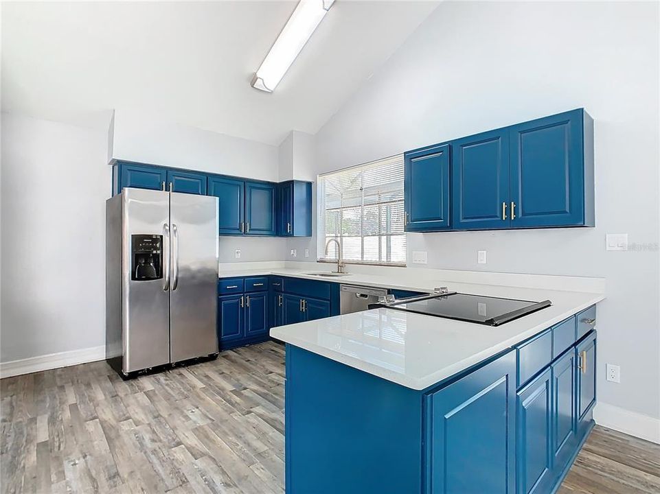 For Sale: $394,500 (3 beds, 2 baths, 1300 Square Feet)