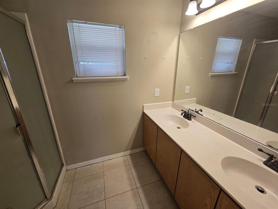 For Sale: $359,900 (3 beds, 2 baths, 1456 Square Feet)