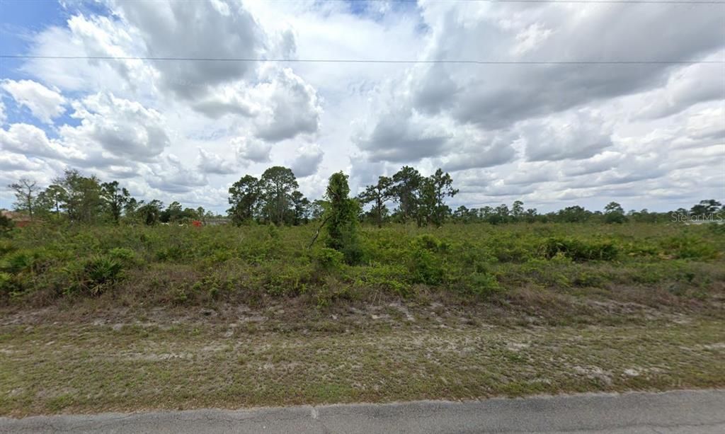 En Venta: $29,900 (0.50 acres)