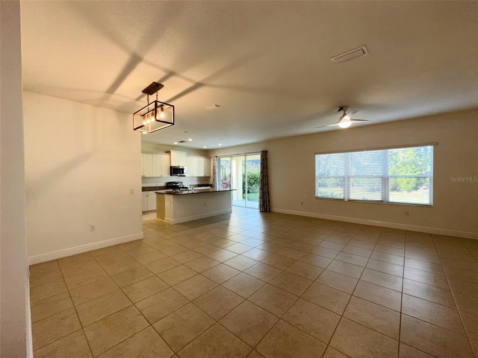 For Rent: $3,300 (3 beds, 2 baths, 2132 Square Feet)