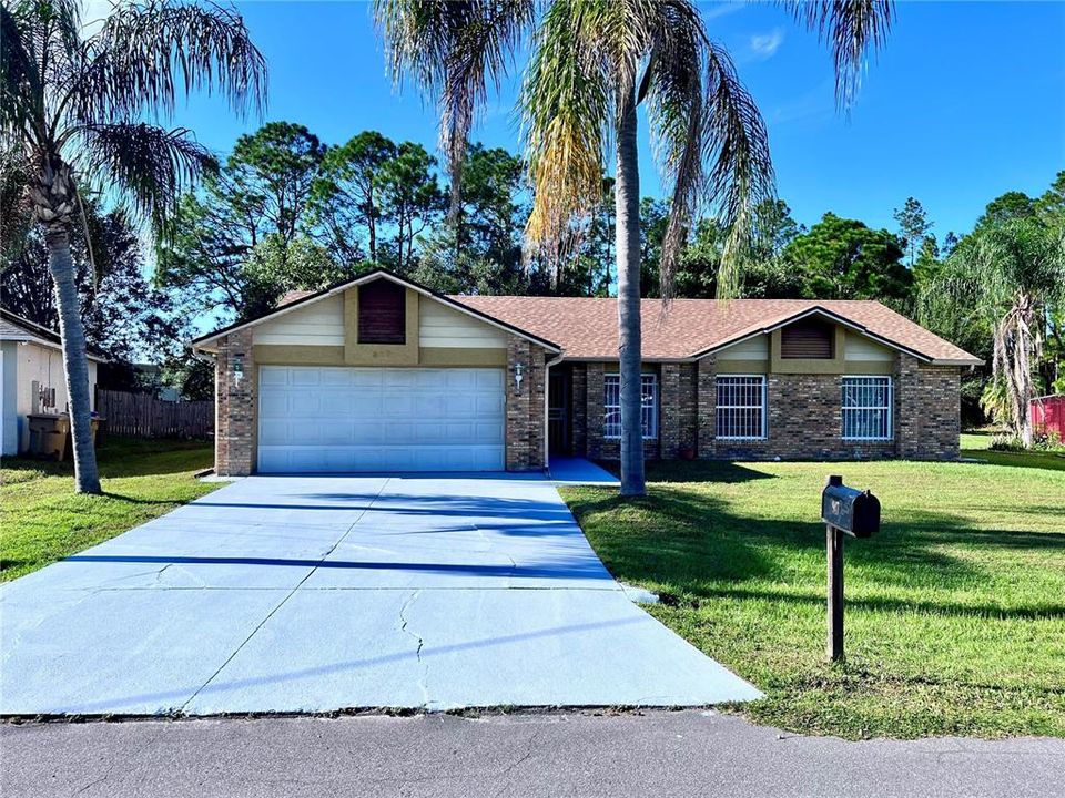 For Sale: $275,000 (3 beds, 2 baths, 1422 Square Feet)